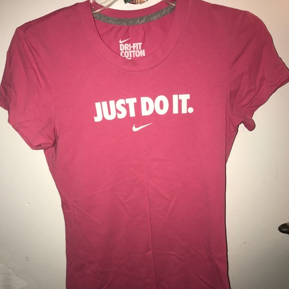 Nike Tops - 🌸3 for $15🌸Pink Nike dri-fit cotton tee shirt XS